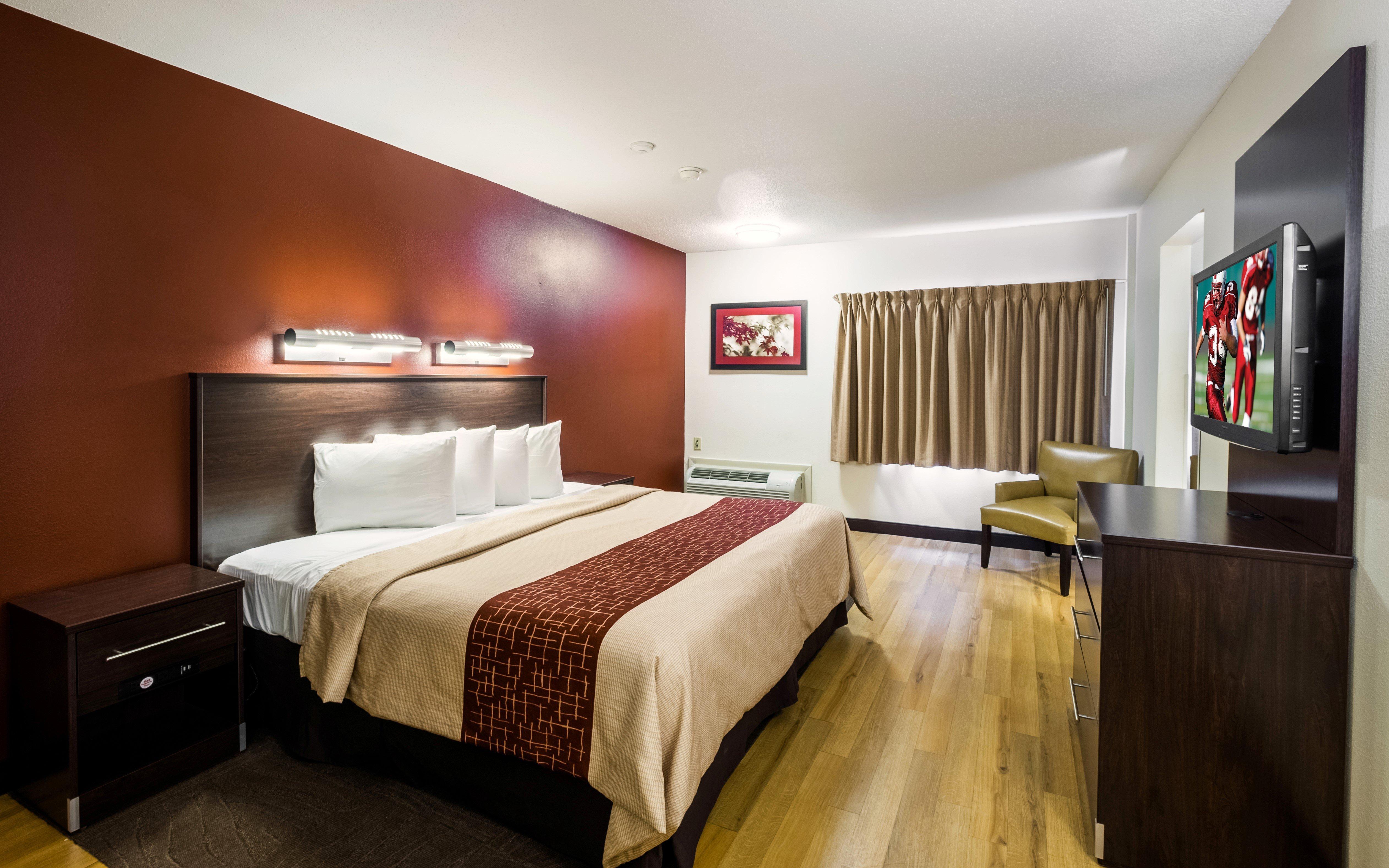 Hotel Red Roof Plus+ - Amherst 3*