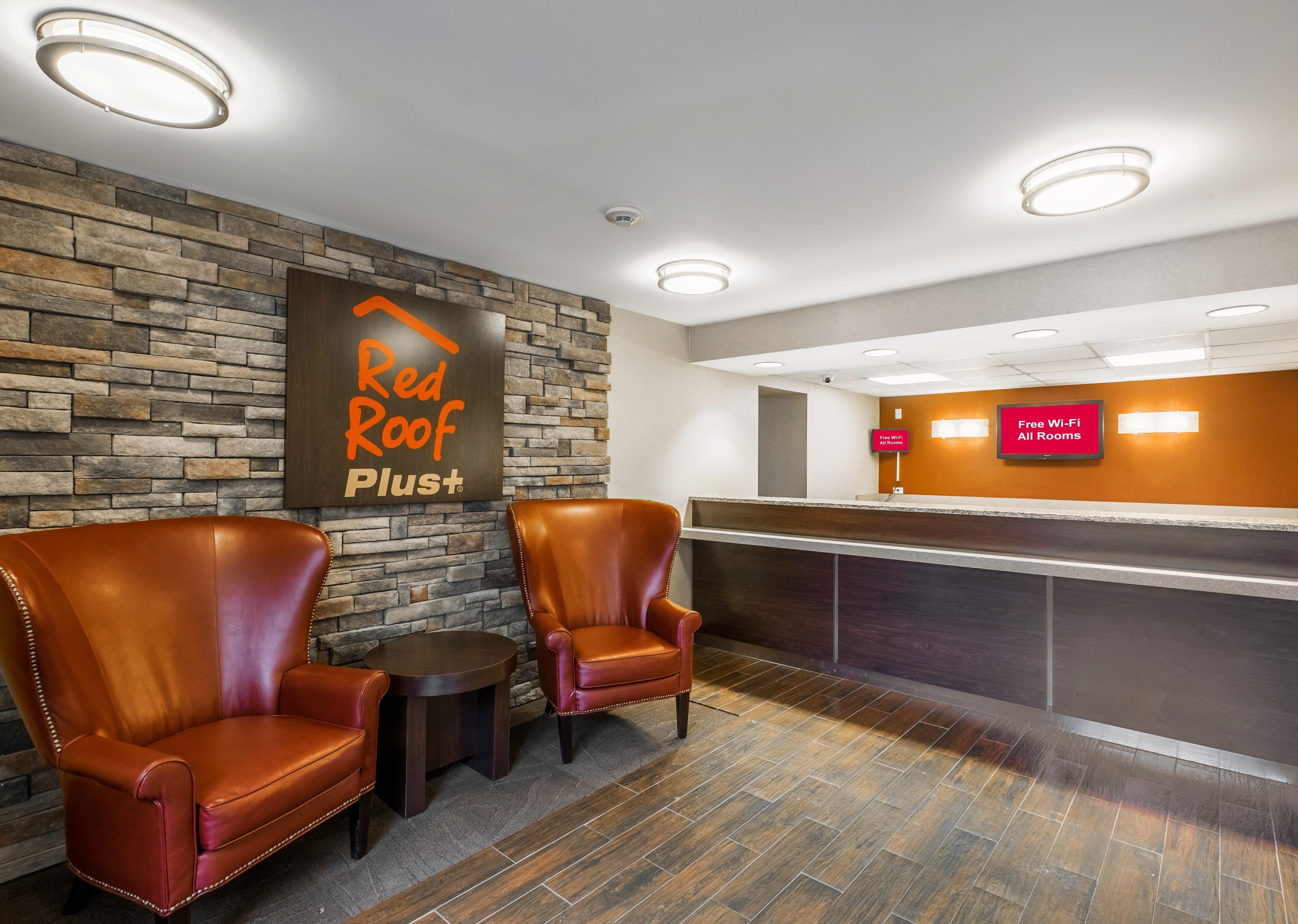 Red Roof Plus+ - Amherst South Deerfield